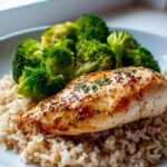 Hähnchenbrust mit Brokkoli und Vollkornreis – Gesund & Lecker!