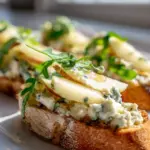 Köstliche Gorgonzola Birnen Bruschetta auf Baguette!