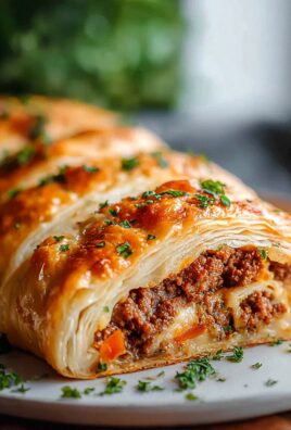 Leckere Hackfleisch Käse Blätterteig Rolle - Einfaches Rezept!