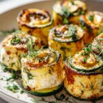 Leckere Low Carb Ofen Feta Röllchen mit Zucchini genießen!