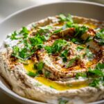 Rauchiger Persischer Auberginen-Knoblauch-Joghurt-Dip