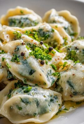 Saftige Spinat-Feta-Klößchen: Schnell & einfach zubereitet